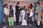 Amitabh Bachchan, Shobha De at Parikrama foundation charity event in Taj Land_s End, Mumbai on 1st Sept 2012 (60).JPG